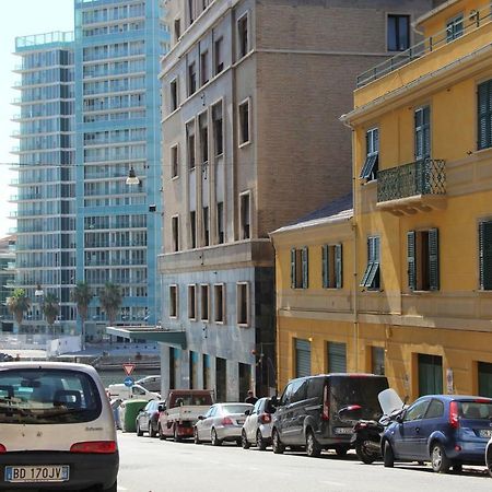 Апартаменты Il Piccolo Loft Della Vela Савона Экстерьер фото